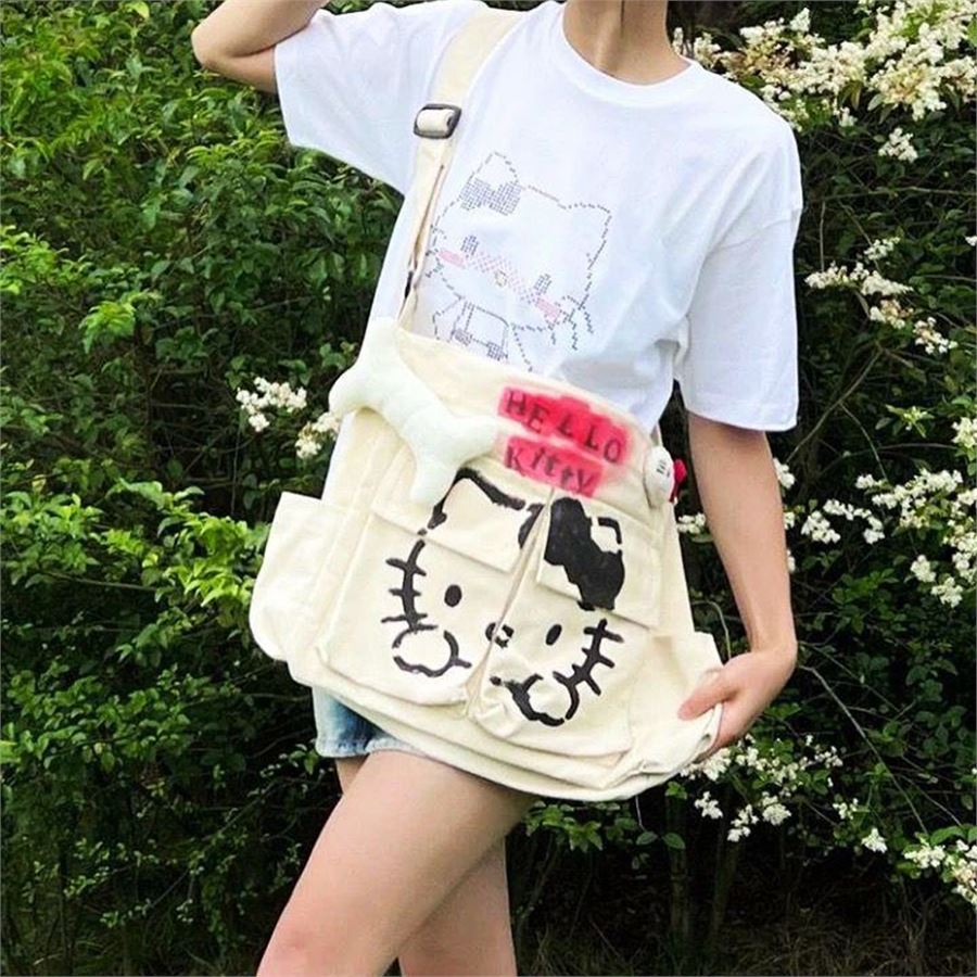 Krem Vintage Hello Kitty Postacı Çanta
