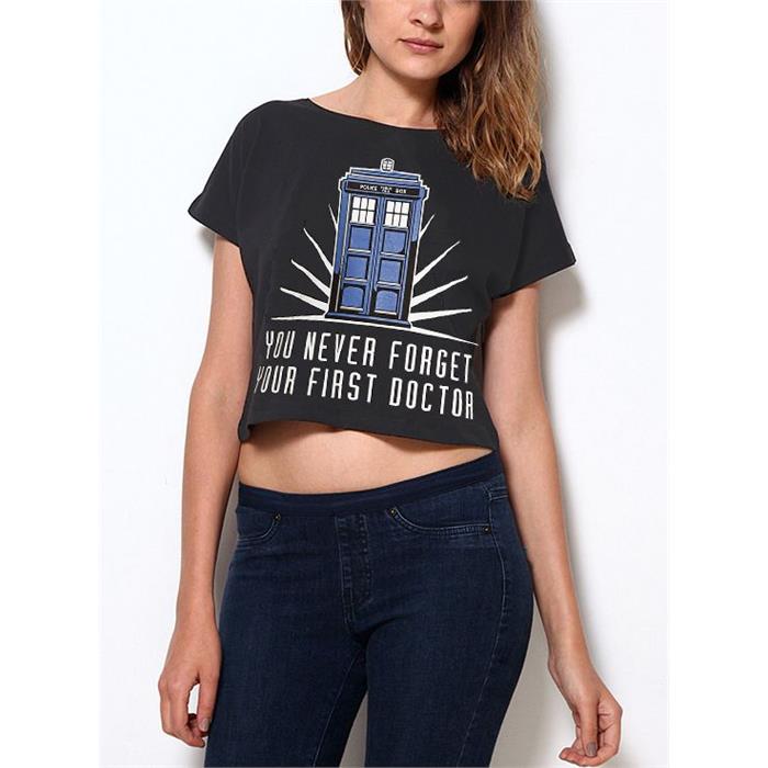 Doctor Who - You Never Forget Tardis Yarım Kadın T-Shirt