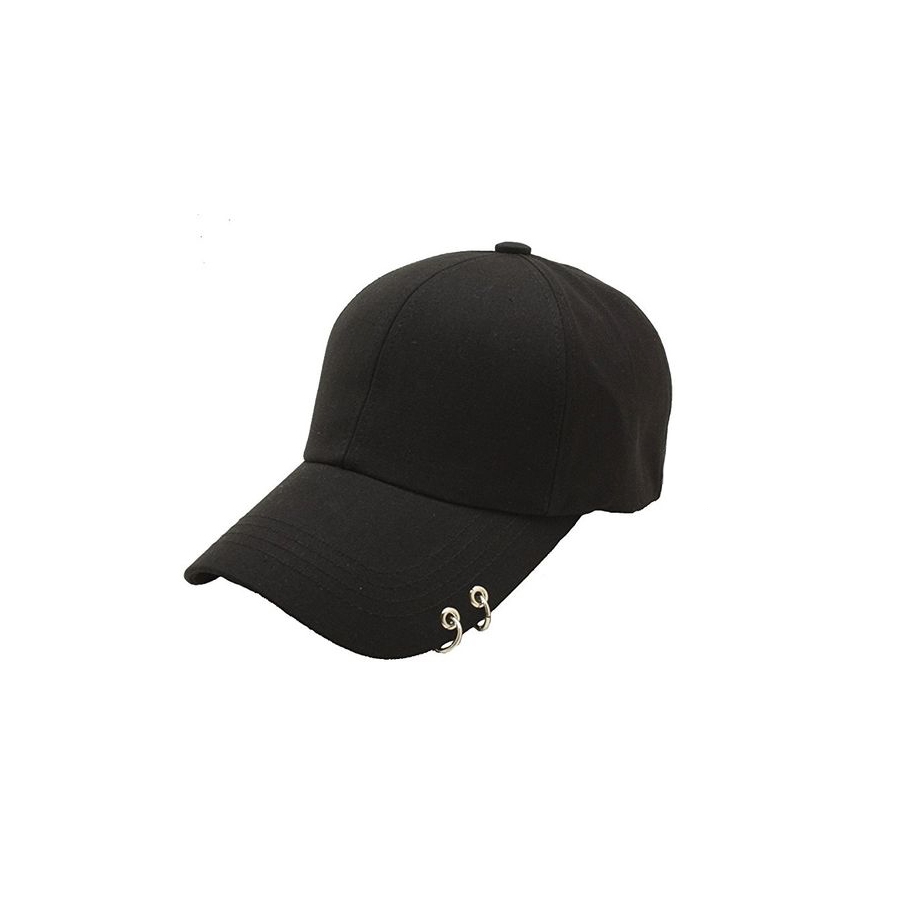 Siyah Piercingli Şapka