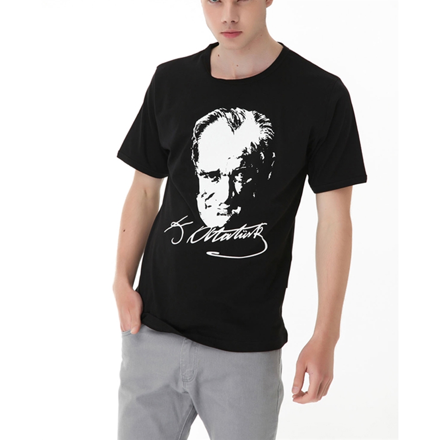 Atatürk - Gençliğe Hitabe  Büyük Beden T-Shirt