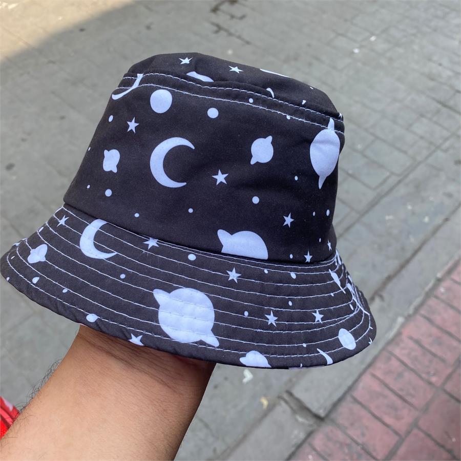 Saturn Ve Ay Kolaj Bucket Şapka