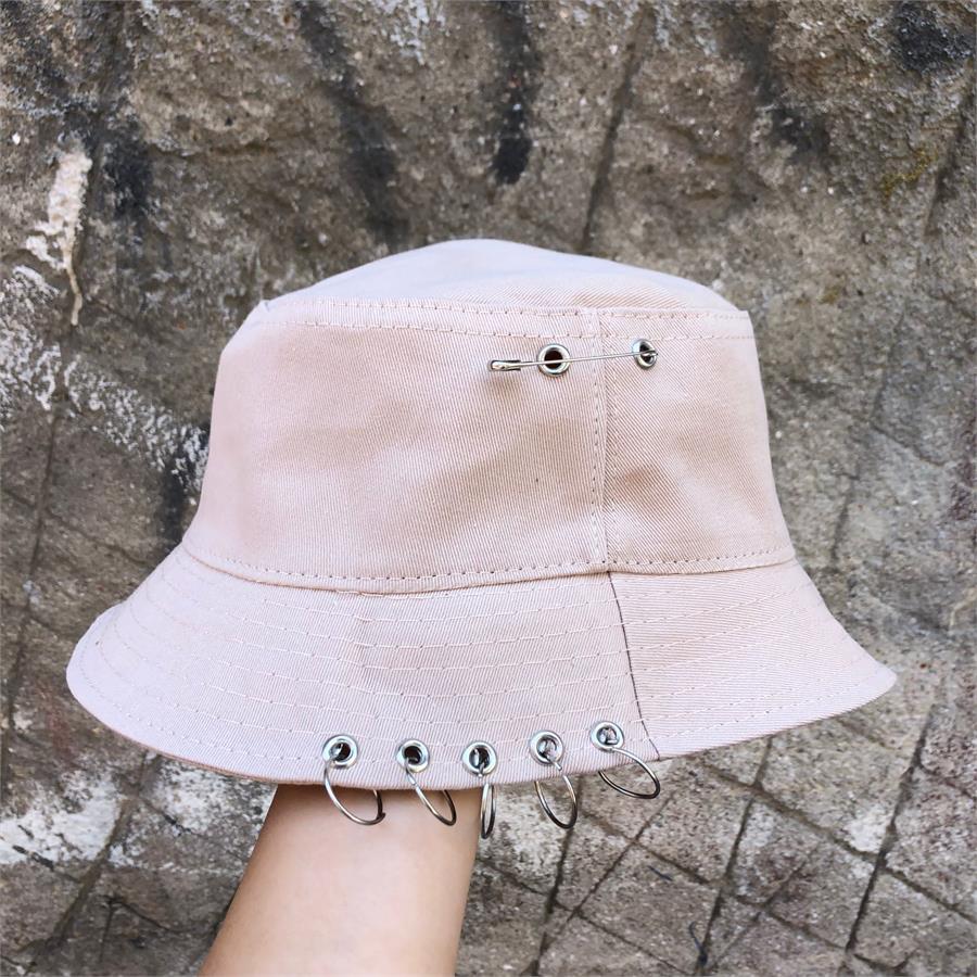 Bej K-Pop Piercing Ve Çengelli İğne Bucket Şapka