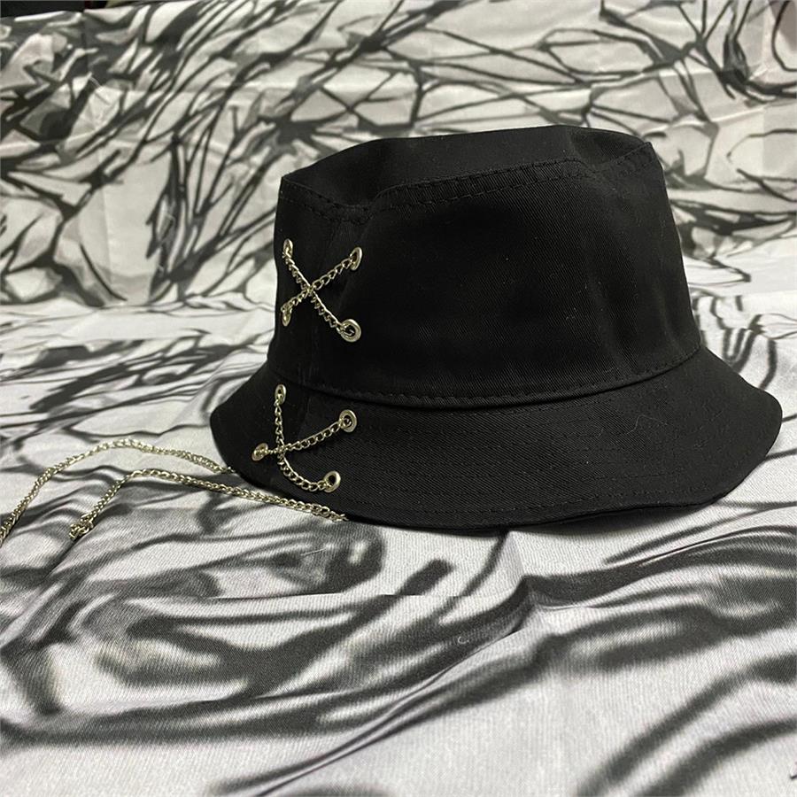 Zincirli Kuşgözlü Siyah Bucket Şapka