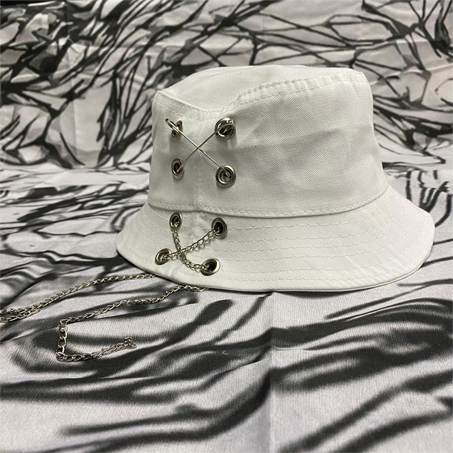 Beyaz Zincirli Çengelli İğneli Bucket Şapka
