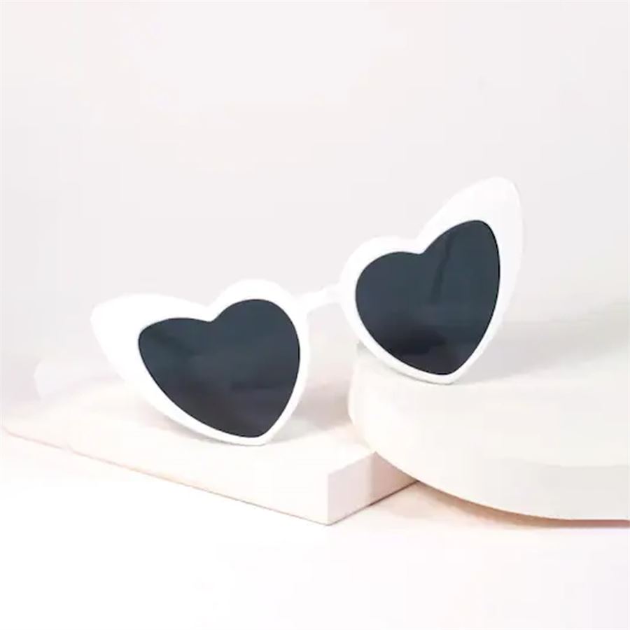 Beyaz Kalp Çerçeveli Tasarım Cat Eye Bayan Güneş Gözlüğü