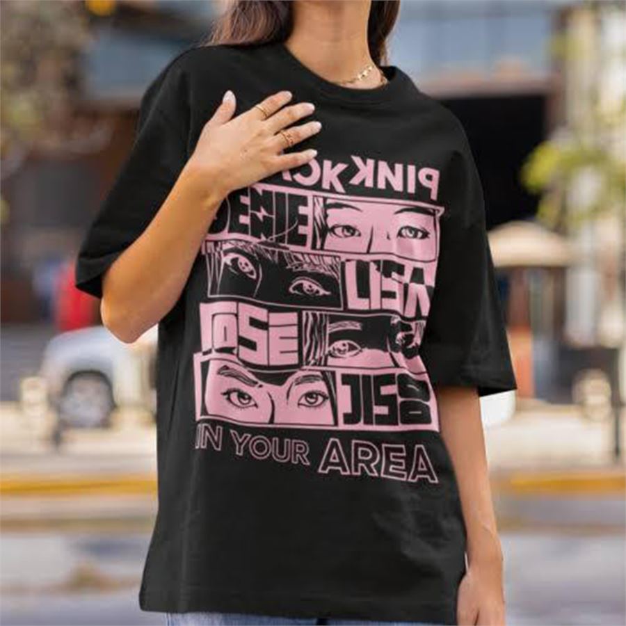 Siyah K-Pop Black Pink - In Your Area Girls Eyes (Unisex) T-Shirt