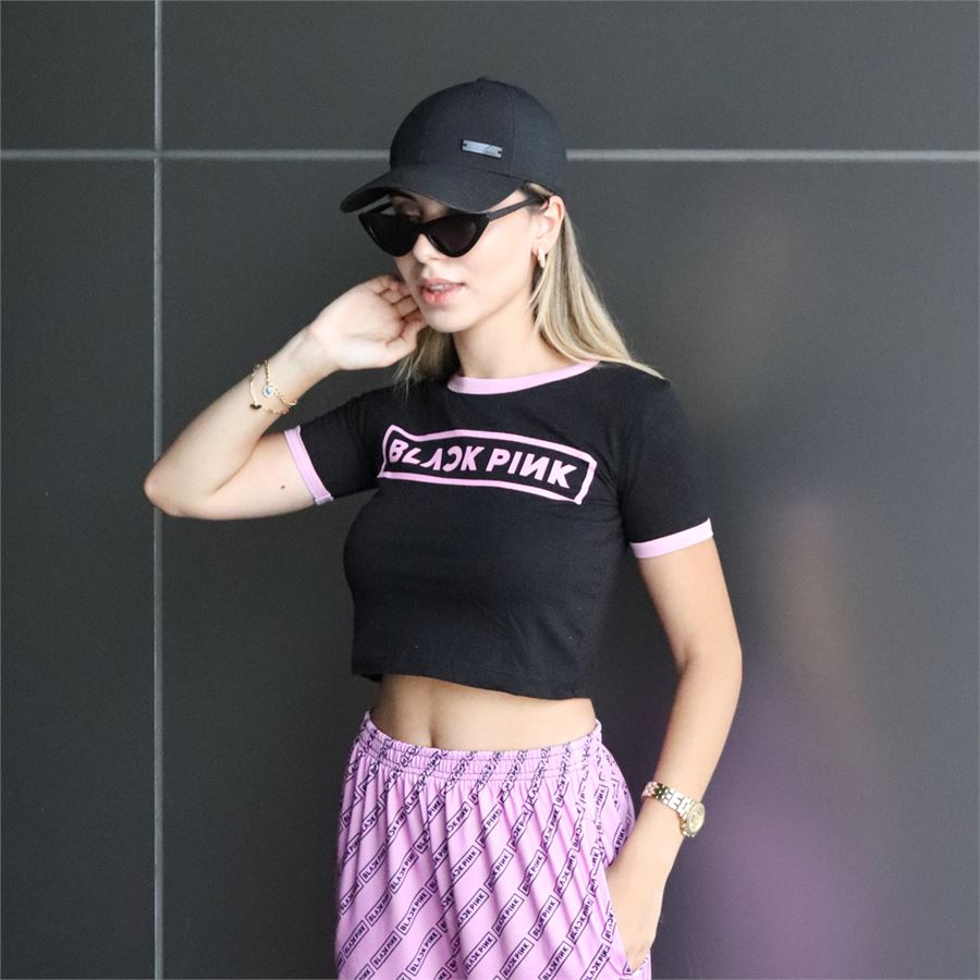 K-Pop Black Pink Logo Pembe Biyeli Siyah Yarım T-Shirt