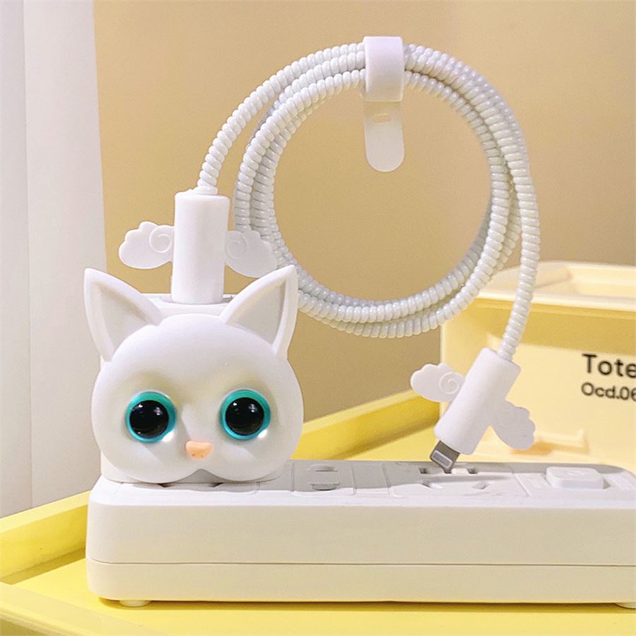 Beyaz Sevimli Kedi Yüzü Şarj Adaptörü Ve Kablo Koruyucu