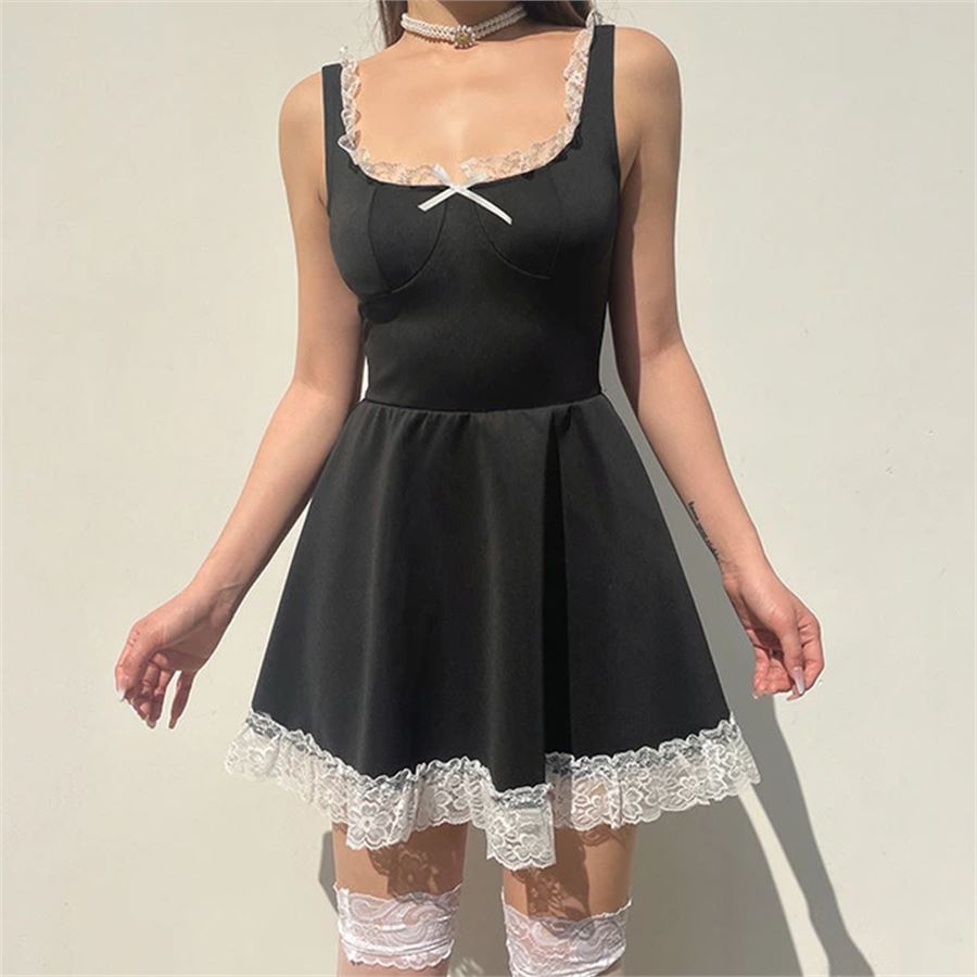 Siyah Kurdeleli Kare Yaka Dantelli Lolita Mini Elbise 