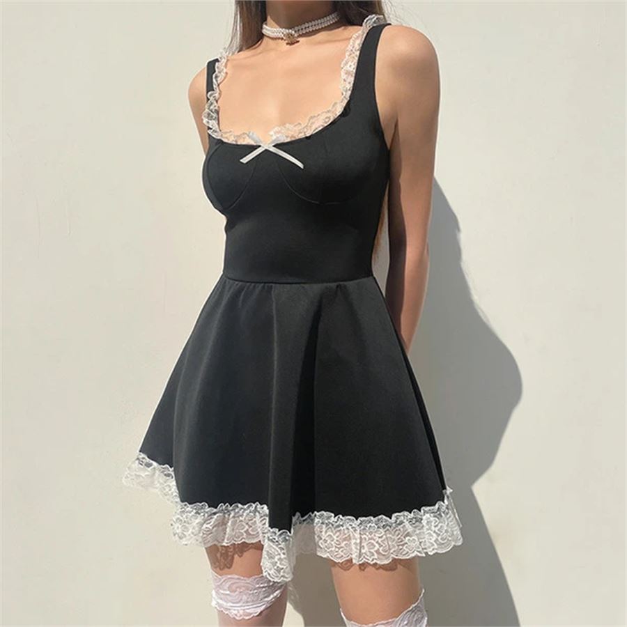 Siyah Kurdeleli Kare Yaka Dantelli Lolita Mini Elbise 